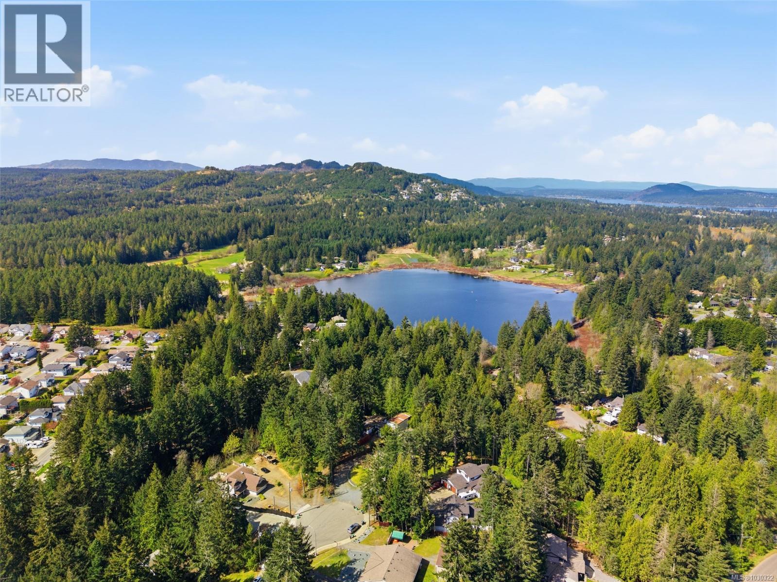 69 LAKE PL - Image 2