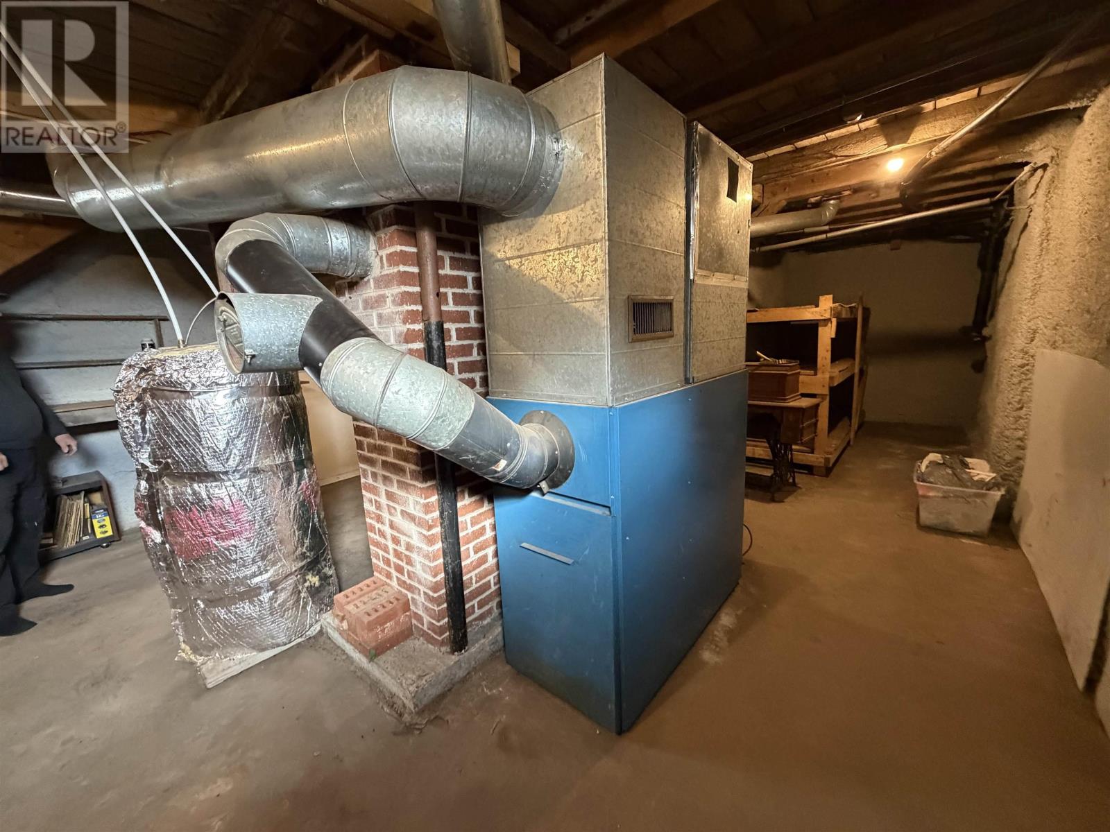 Property 19 of 26 of 6183 Highway 209