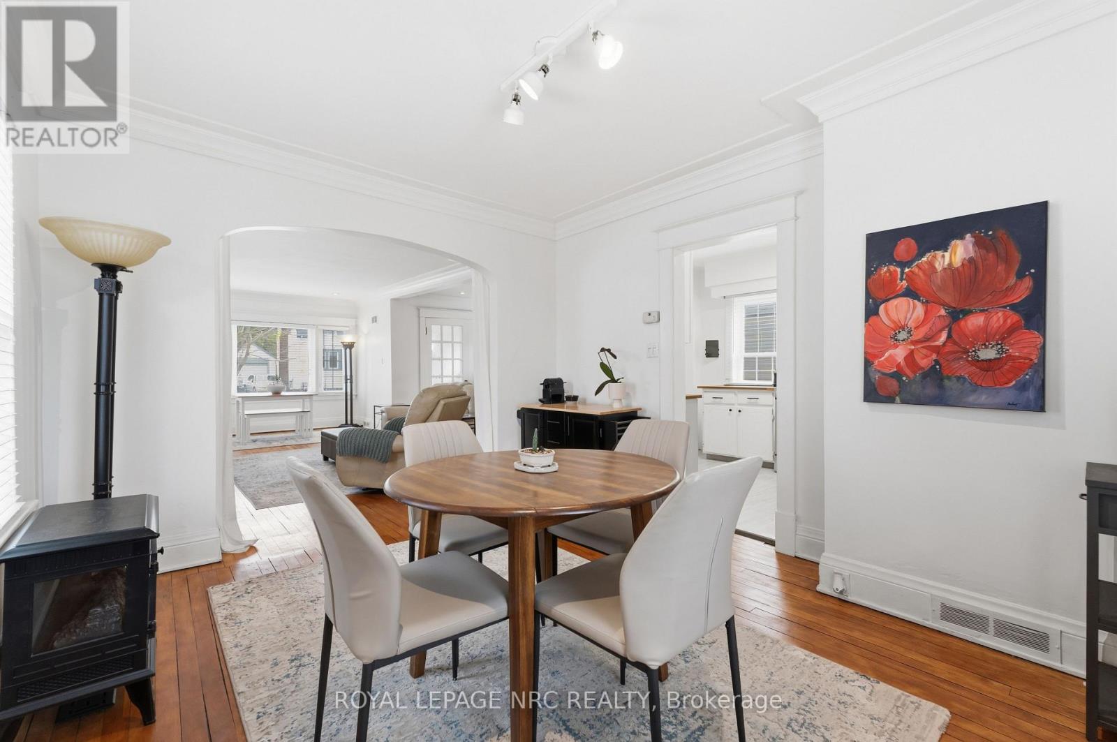 7 HIGHLAND GARDENS - 15