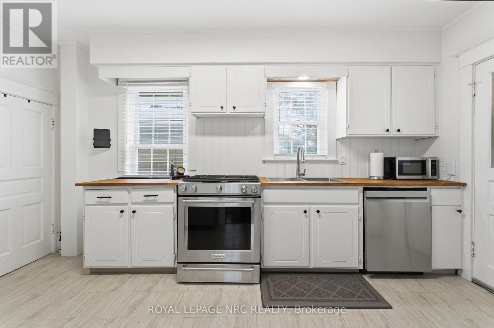 7 HIGHLAND GARDENS - 18