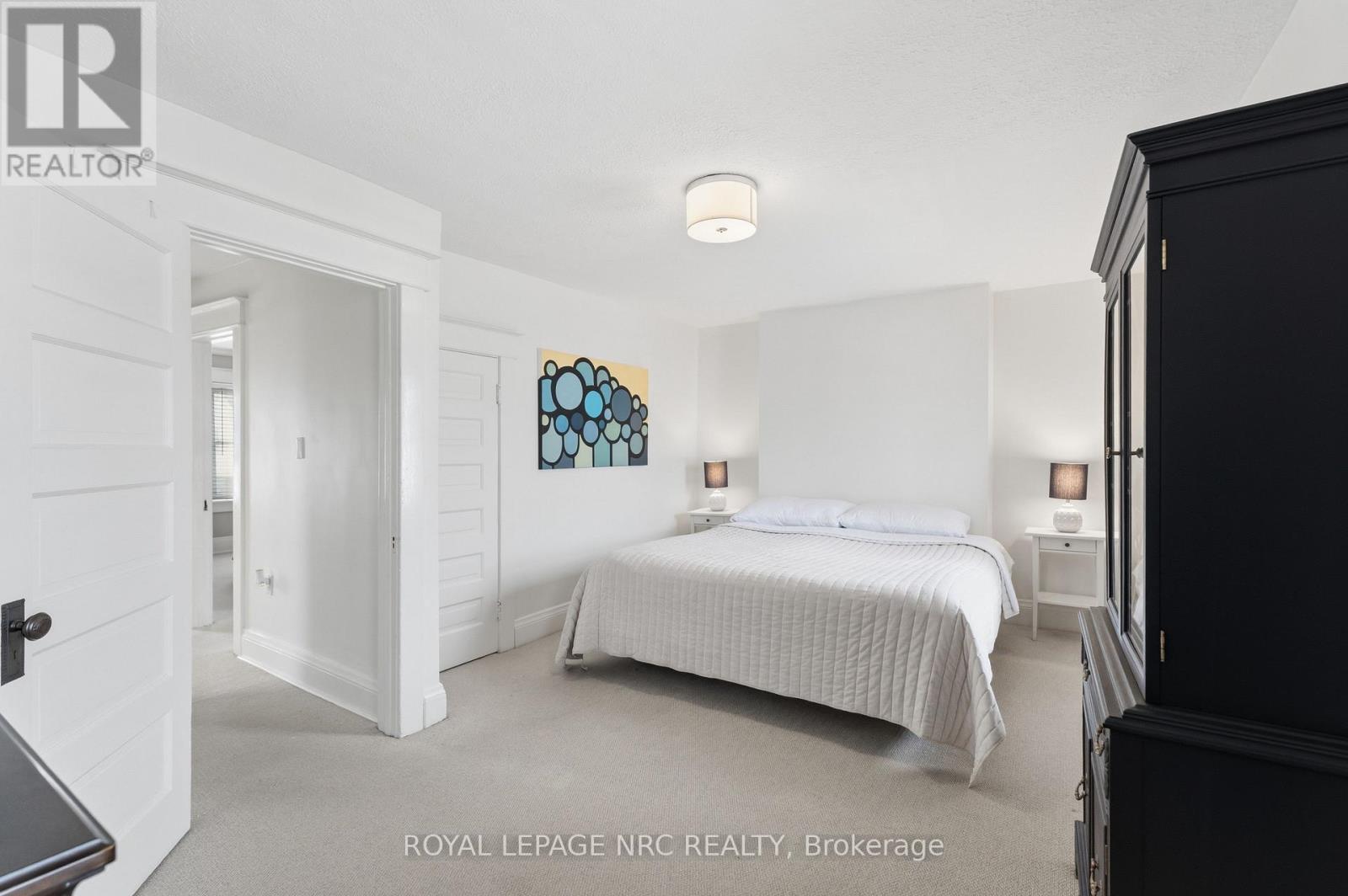 7 HIGHLAND GARDENS - 21