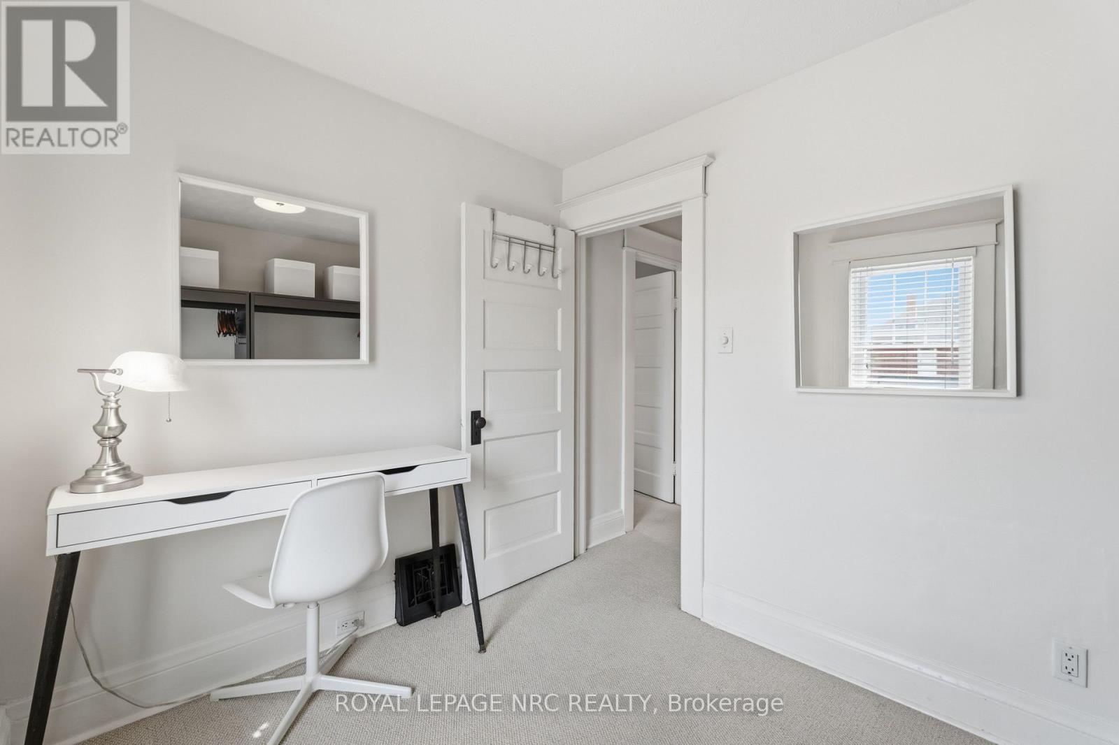 7 HIGHLAND GARDENS - 28