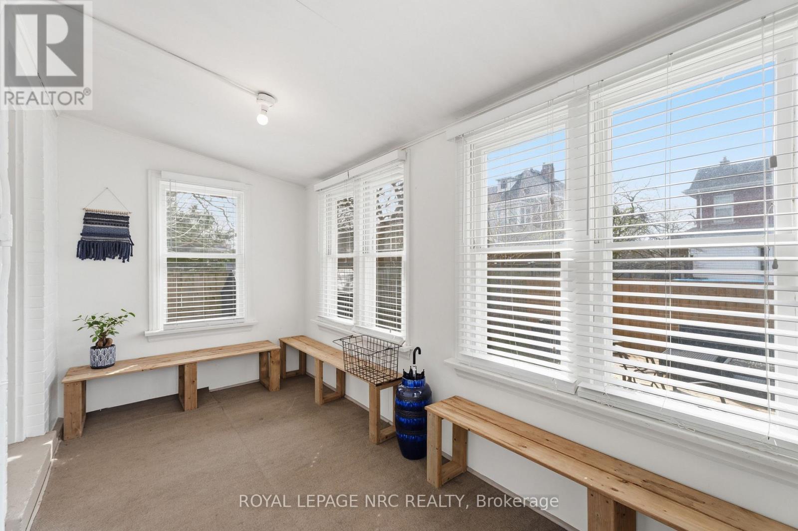 7 HIGHLAND GARDENS - 38