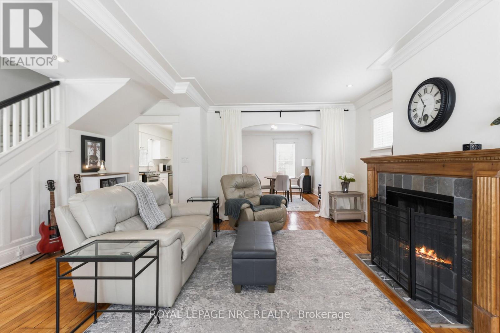 7 HIGHLAND GARDENS - 9