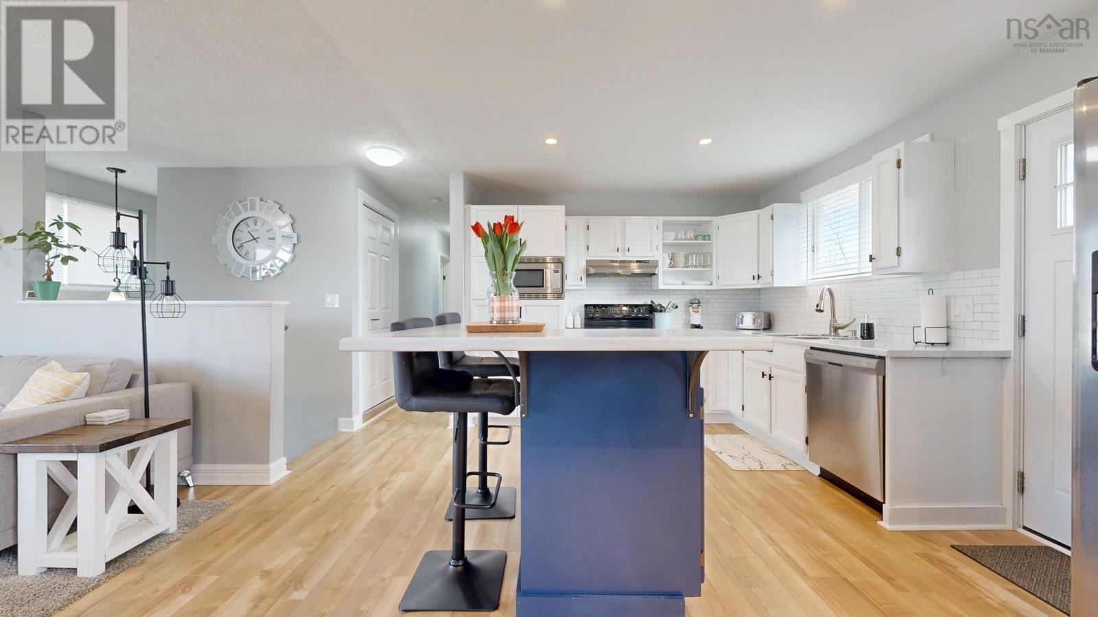 Property 9 of 48 of 16 Parker Place Crescent