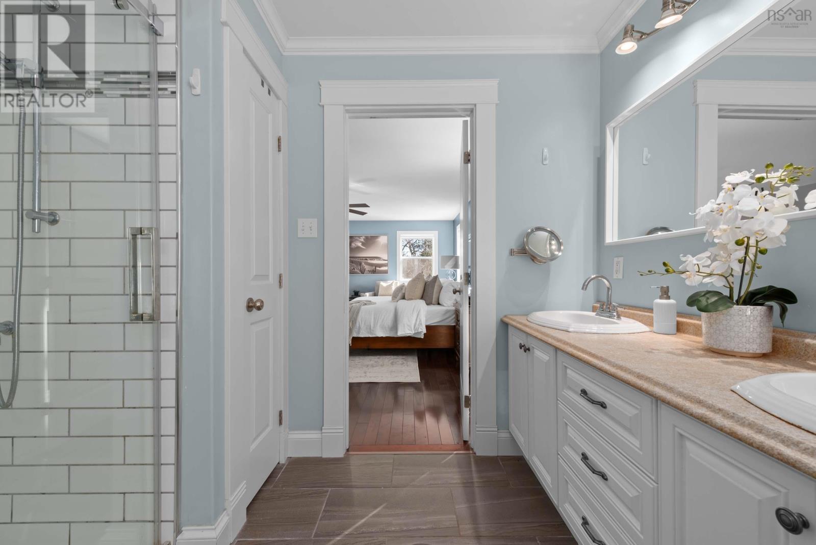 Property 28 of 50 of 144 Aberdeen Drive