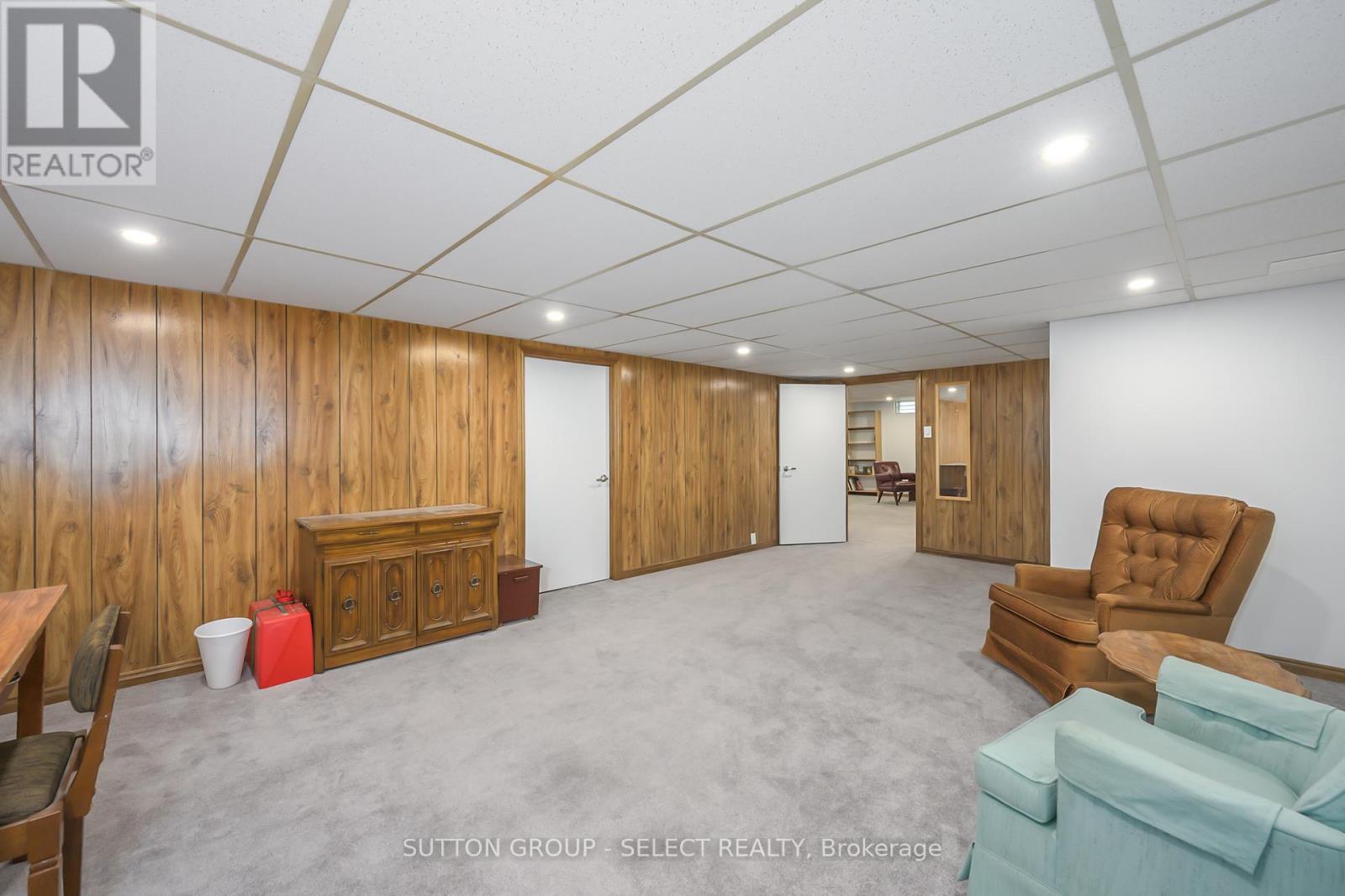 260 VILLAGE GREEN AVENUE Property Photo