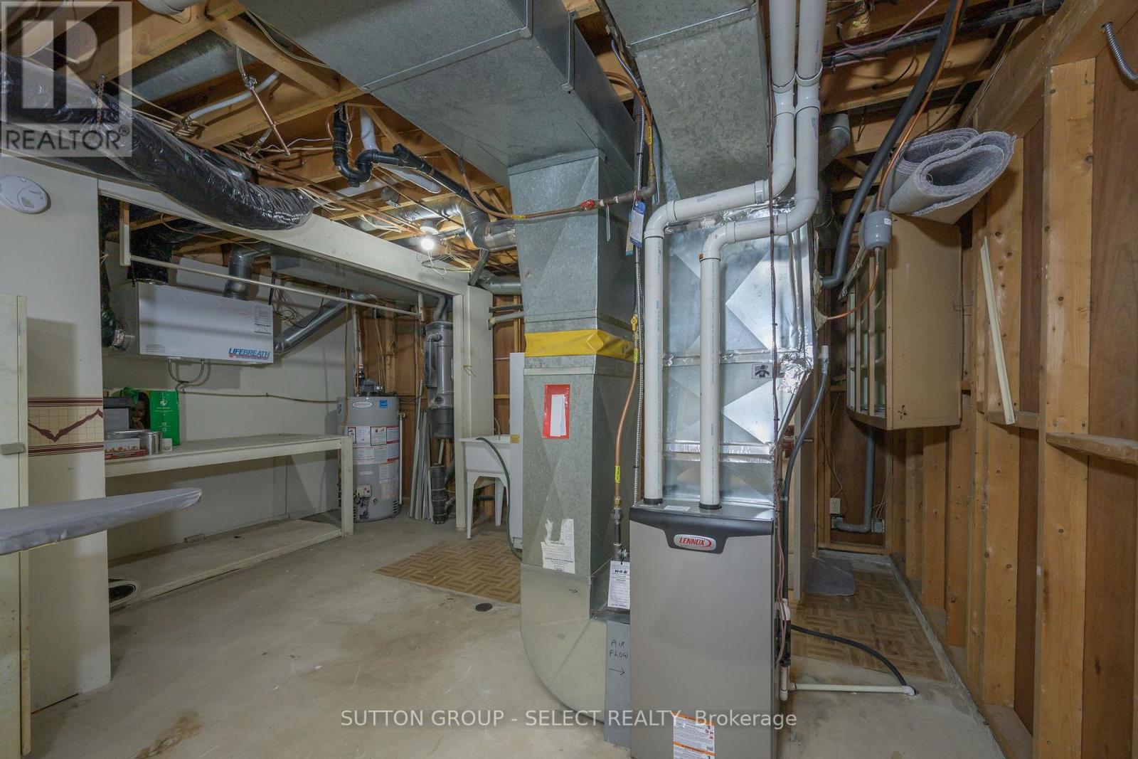 260 VILLAGE GREEN AVENUE Property Photo