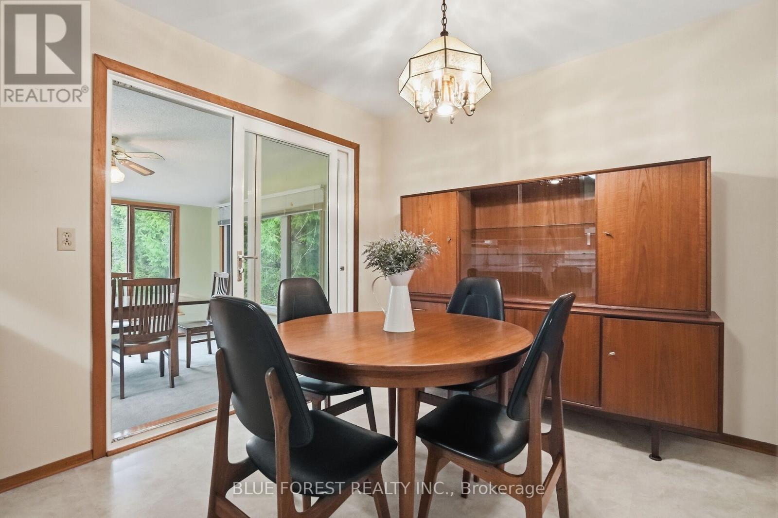1668 HAMILTON ROAD - 11