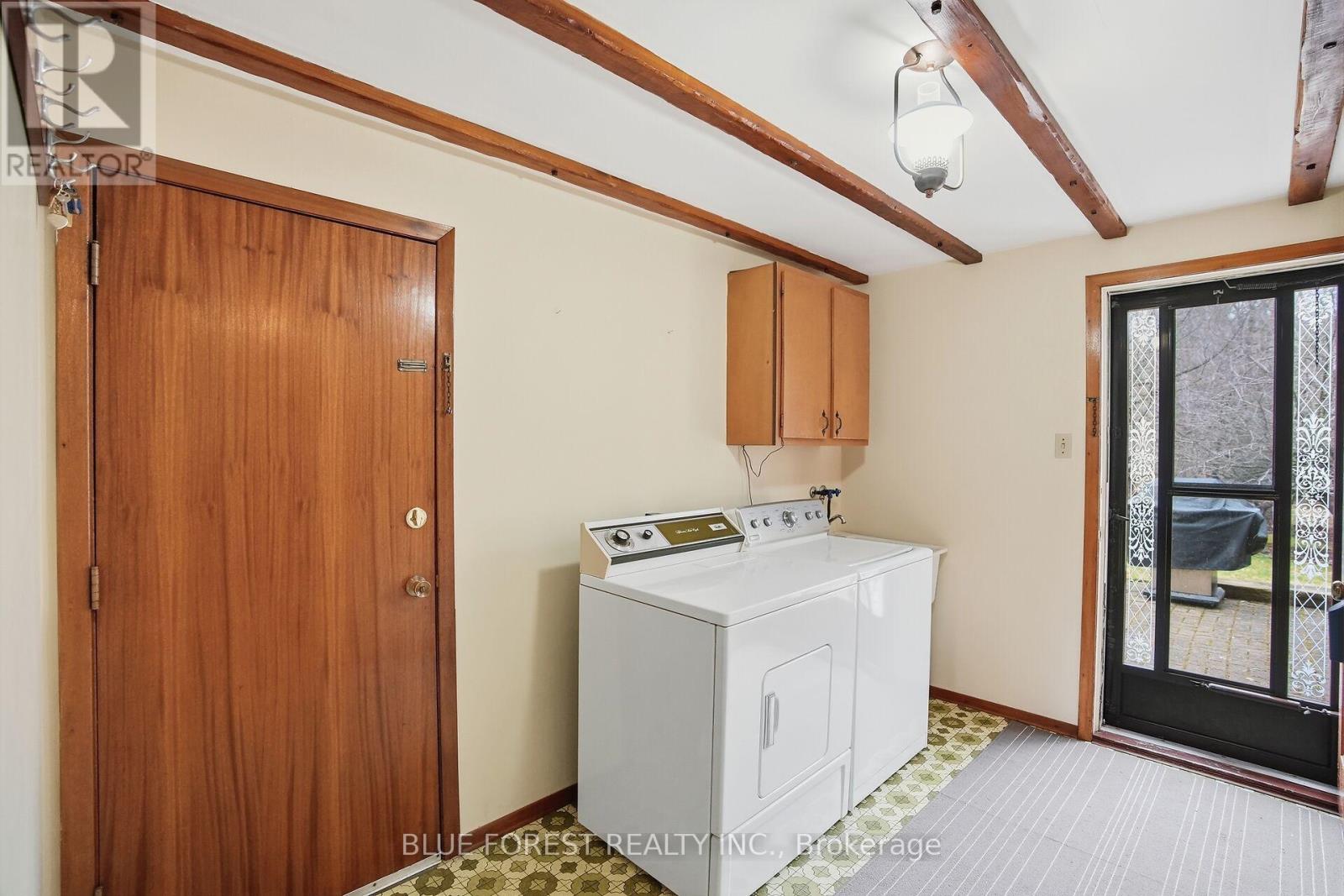 1668 HAMILTON ROAD - 22