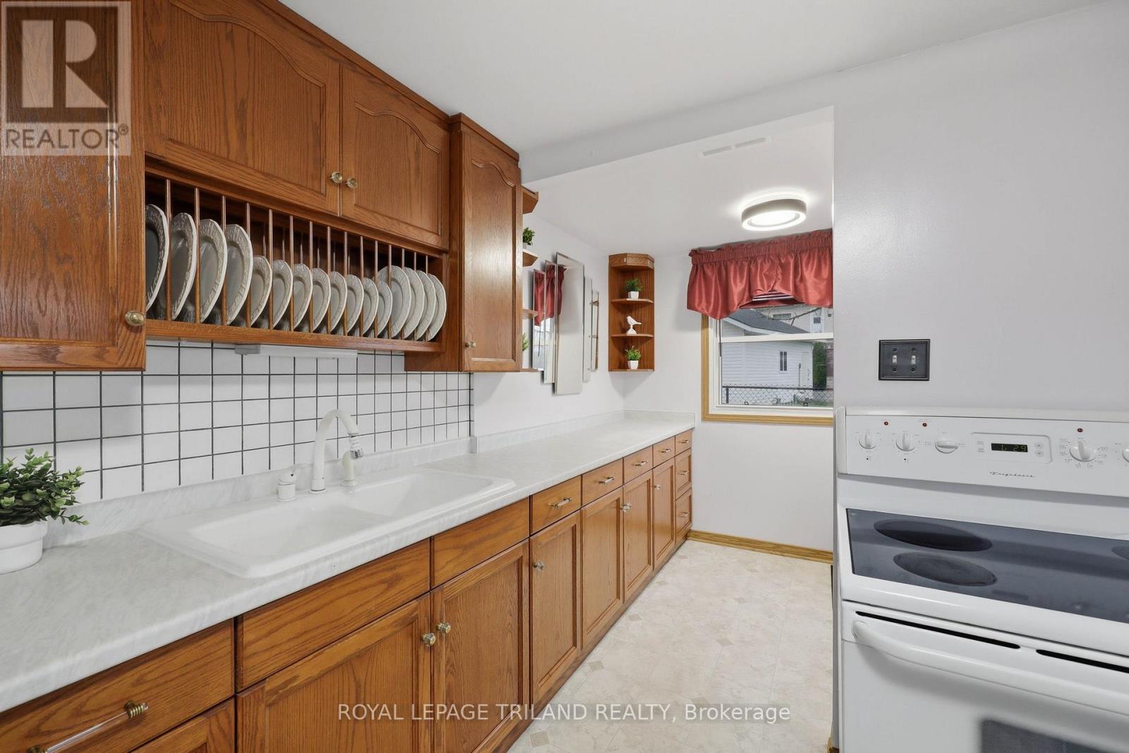 75 SHERRARD STREET Property Photo