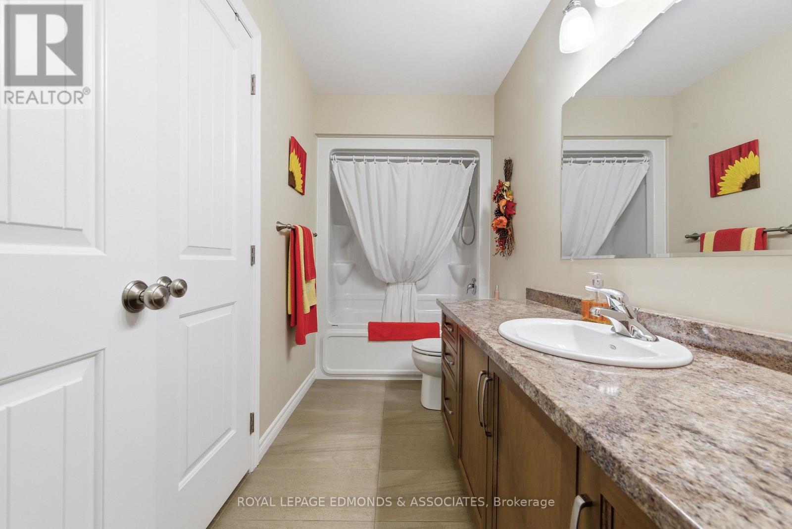 5 NILE STREET, Petawawa, Ontario, K8H2W8 — Photo 25