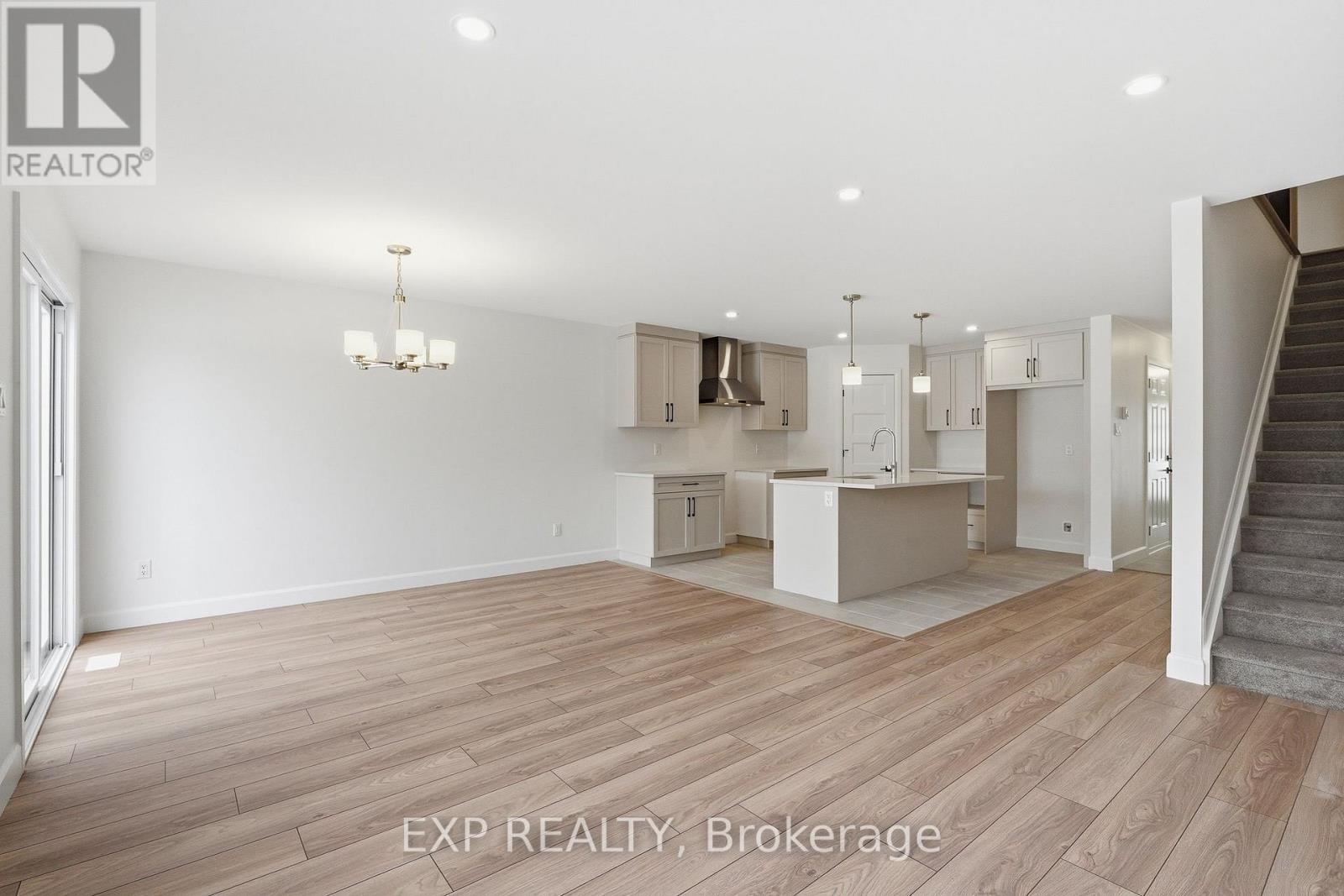 121 LORIE STREET - 9
