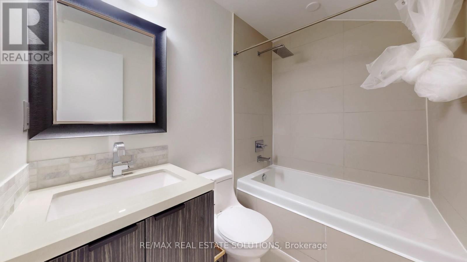 #59 140 BROADVIEW AVENUE - 15