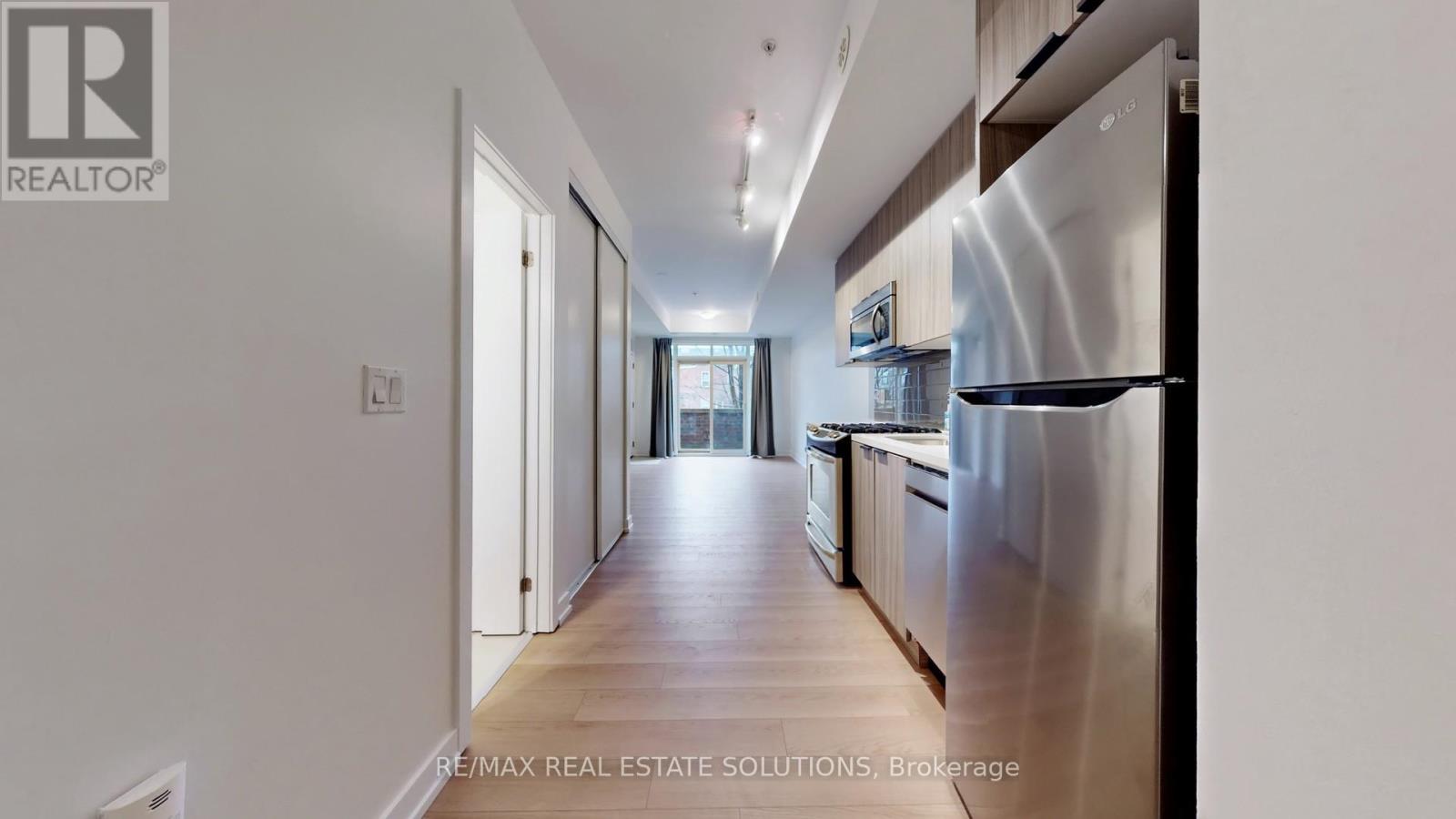 #59 140 BROADVIEW AVENUE - 9