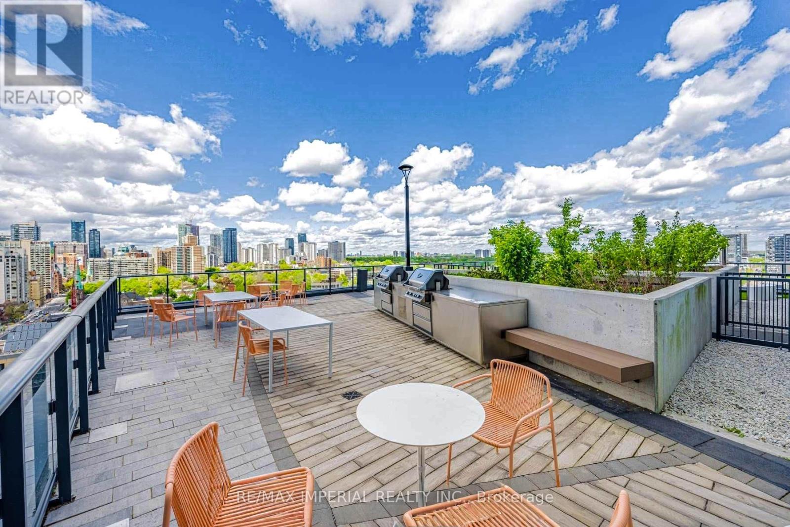 #708 251 JARVIS STREET - 32