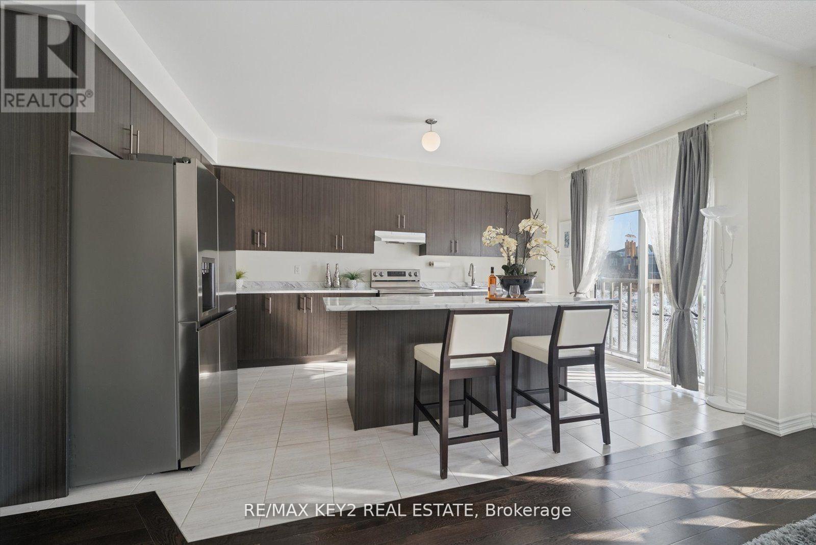 1129 CAMEO STREET — photo 12