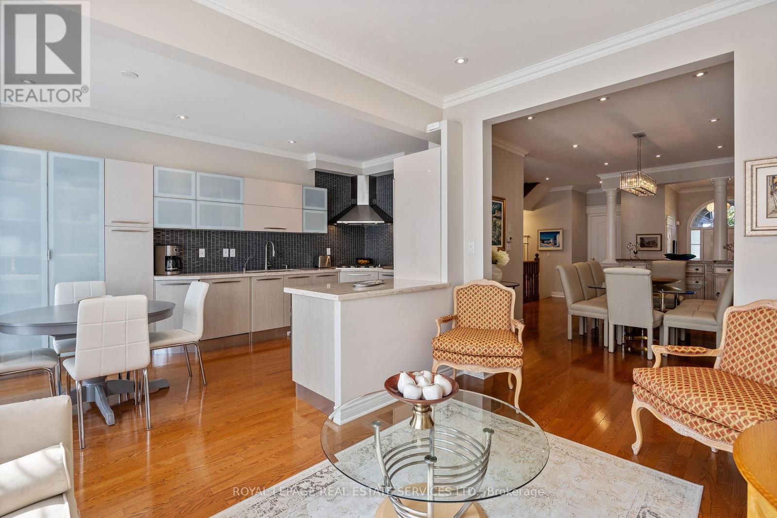 140 KINGSBRIDGE CIRCLE - 10