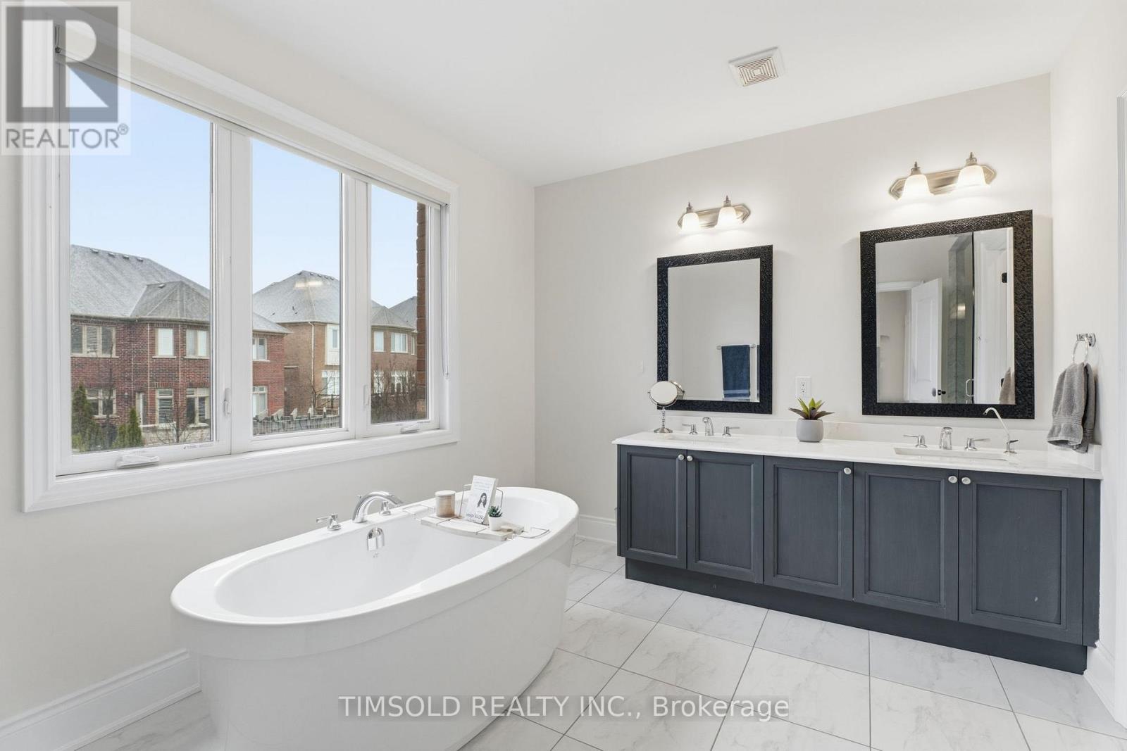 281 ANGUS GLEN BOULEVARD - 31