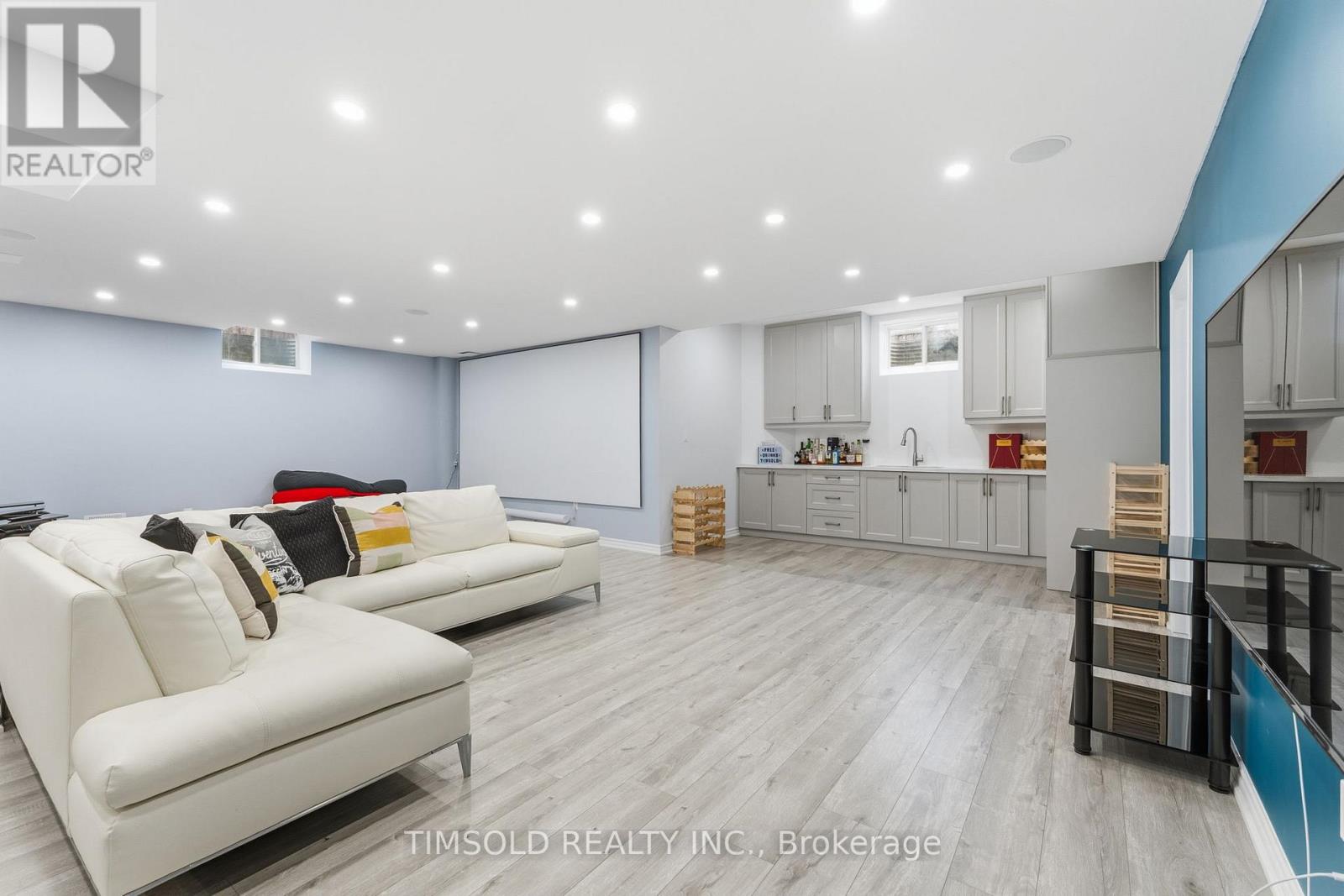 281 ANGUS GLEN BOULEVARD - 40