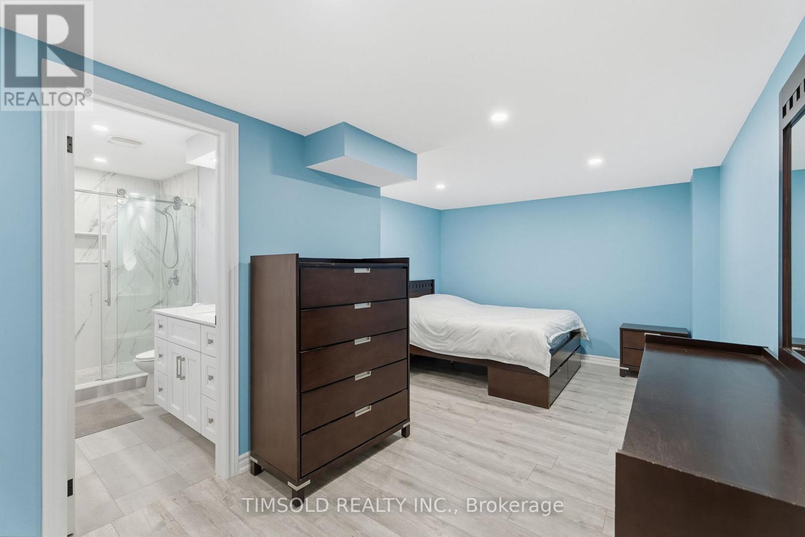 281 ANGUS GLEN BOULEVARD - 41