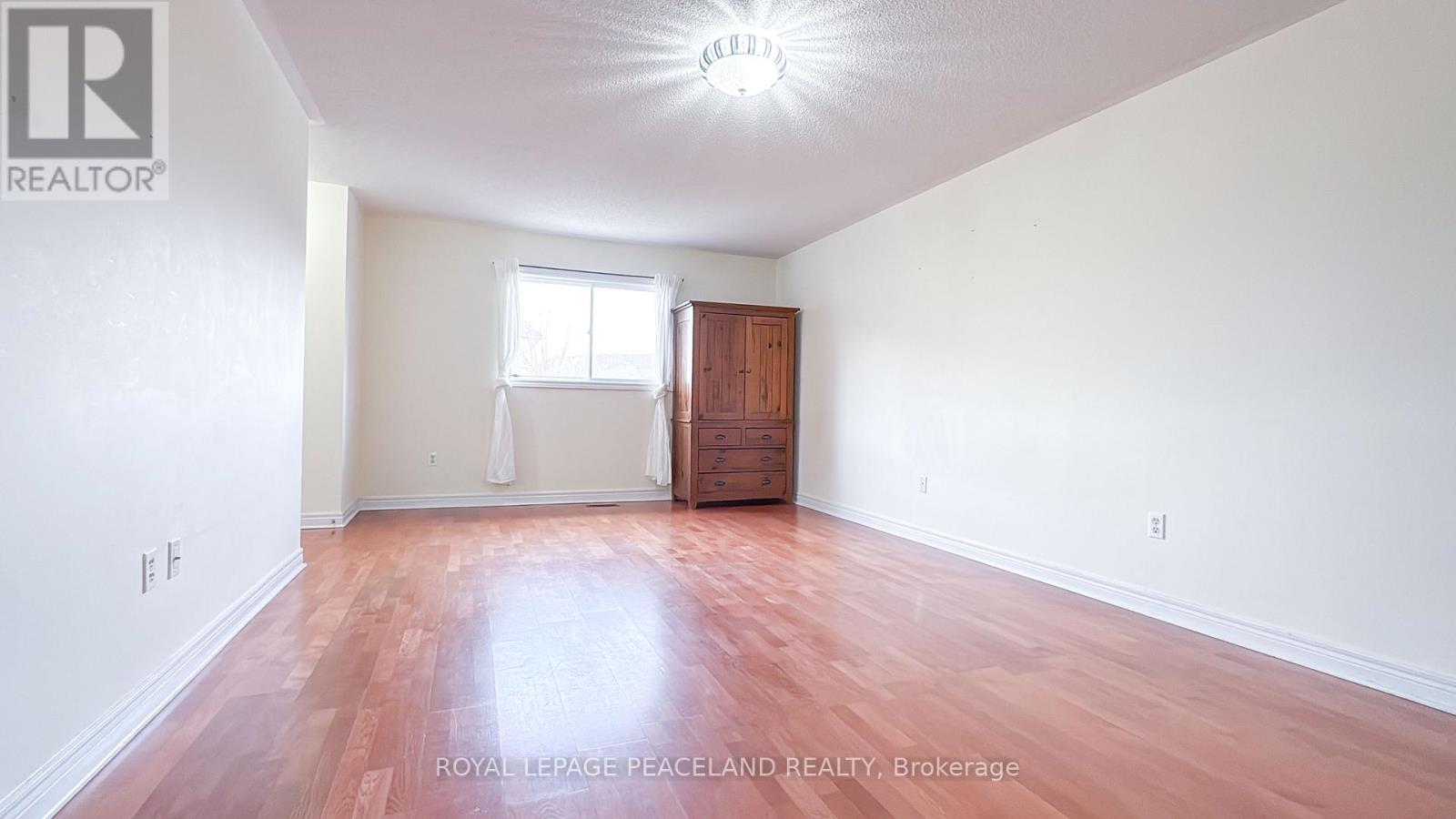 110 ANNINA CRESCENT - 22