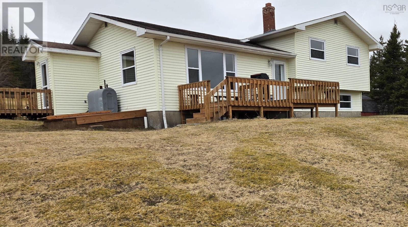 Property 4 of 19 of 7900 upper grand mira Road