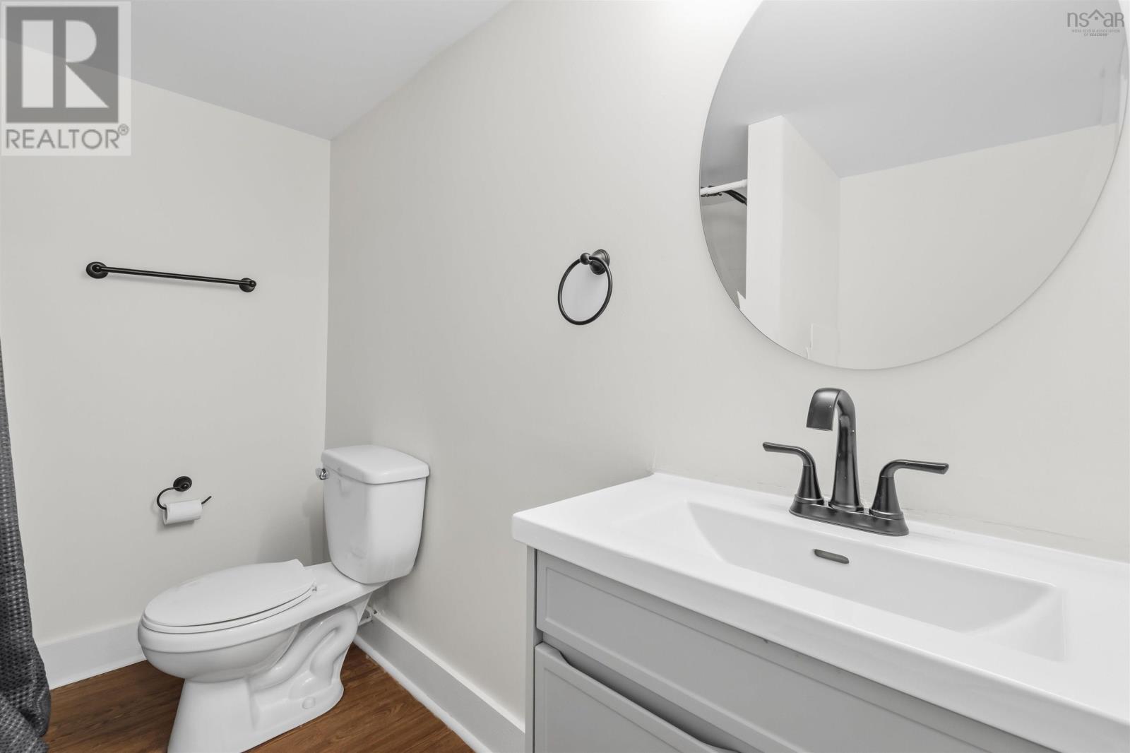 Property 31 of 45 of 869 West Pennant Road