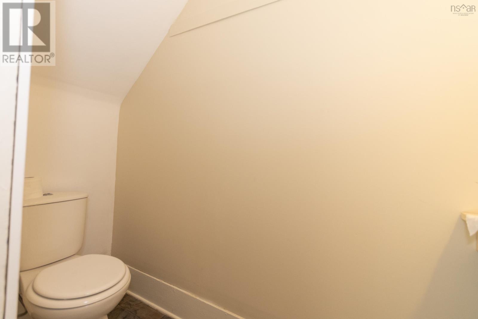 Property 18 of 28 of 22-24 Croft Street