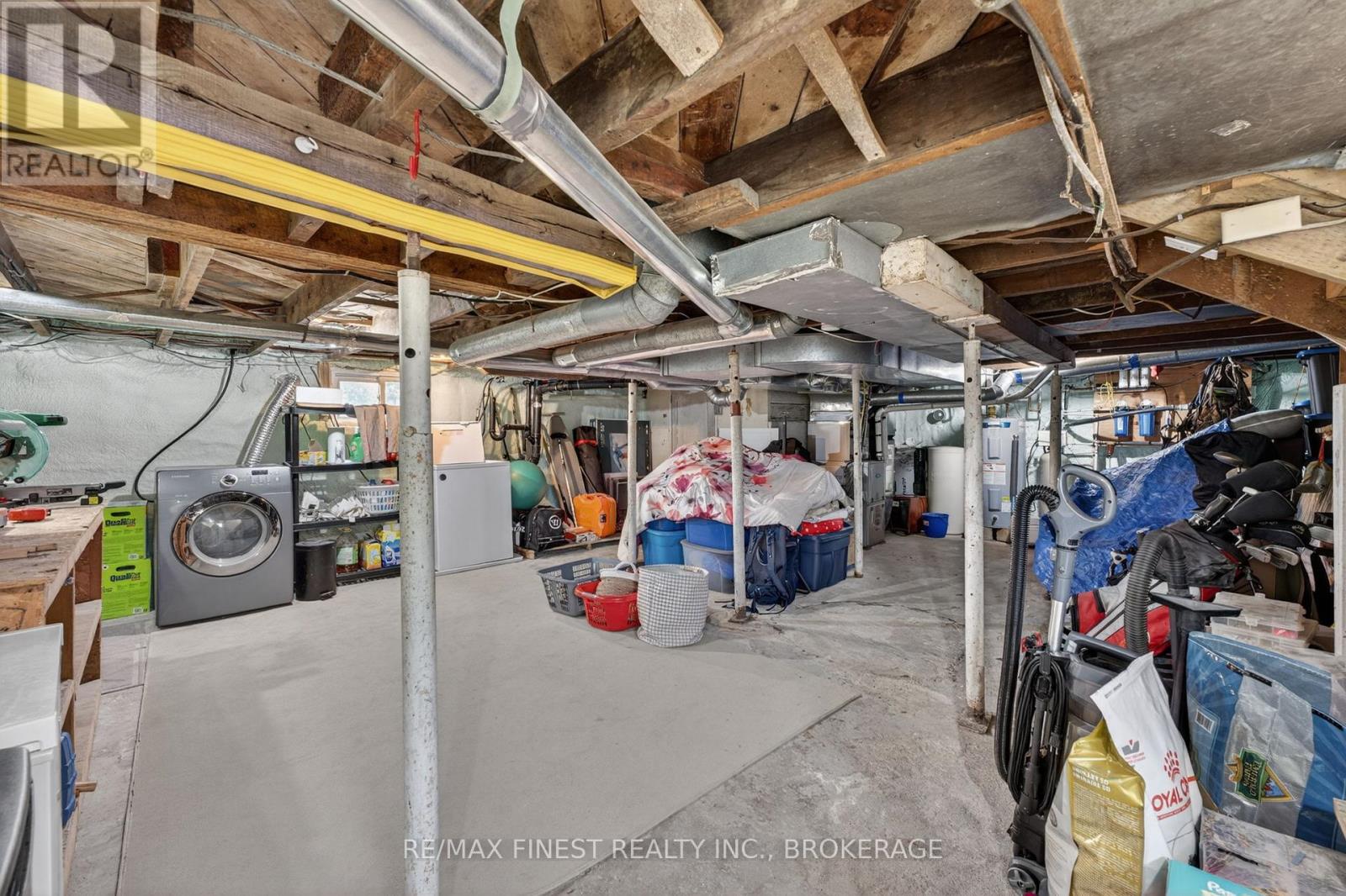 6074 BANK STREET - 23