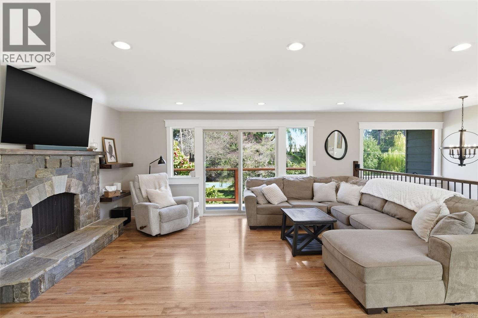 1905 SEA LION CRES - 20