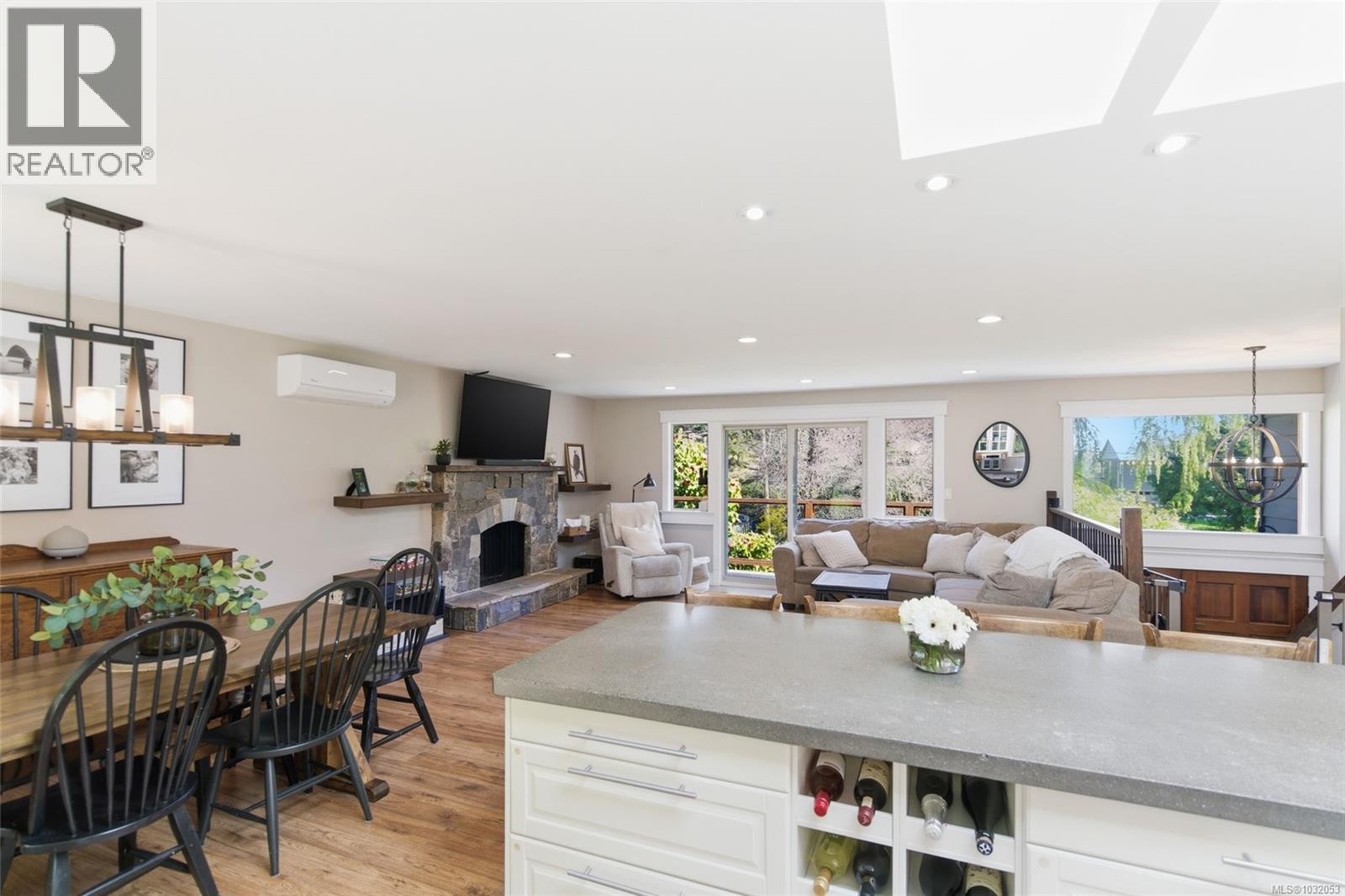 1905 SEA LION CRES - 21