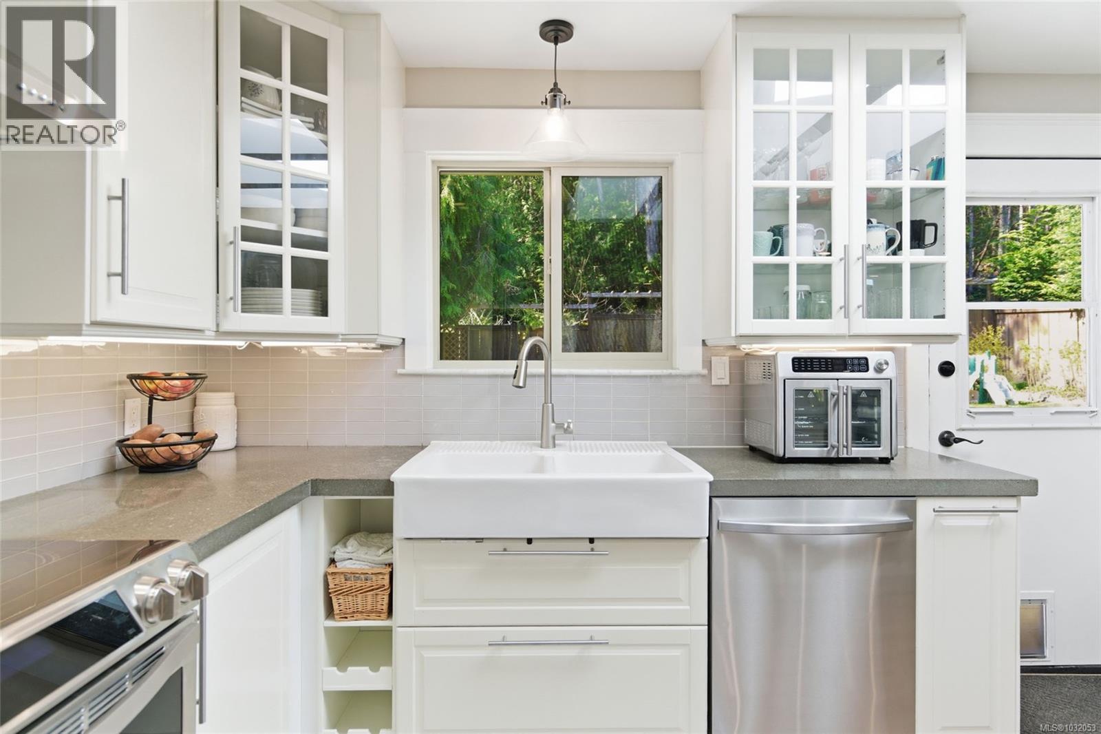 1905 SEA LION CRES - 28