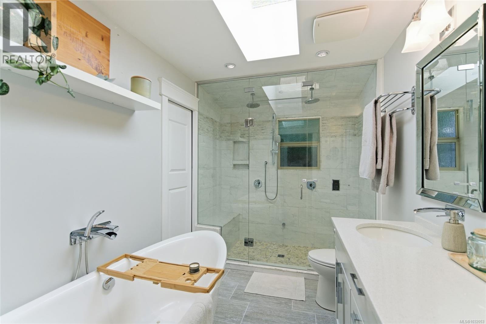 1905 SEA LION CRES - 9