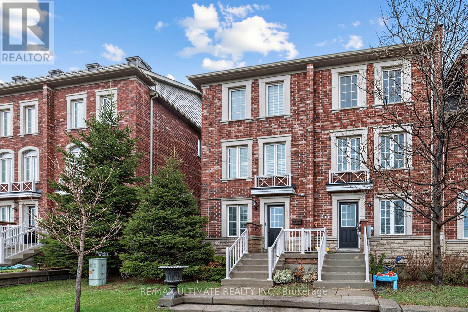 255 TORBARRIE ROAD E - 1