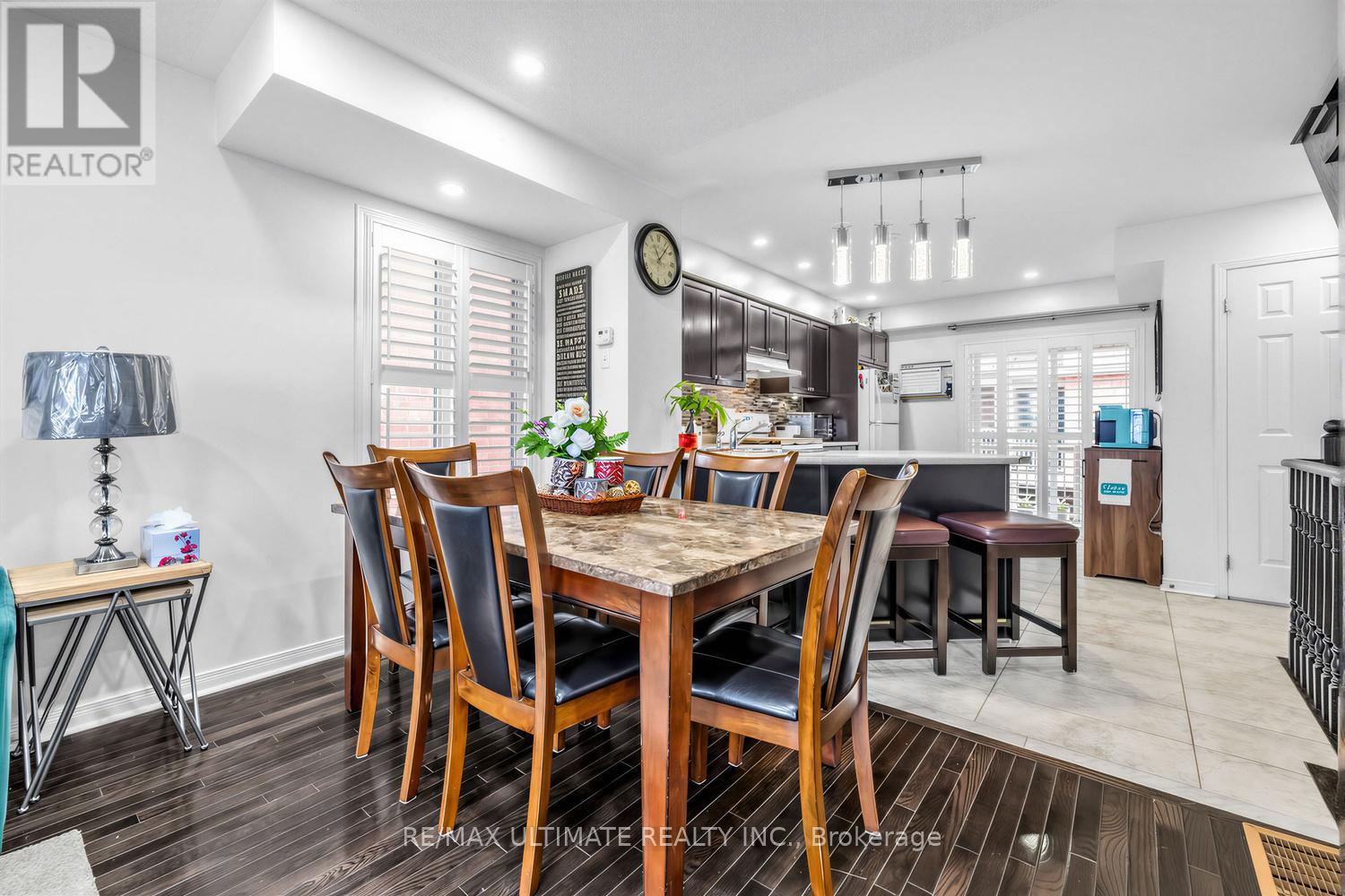 255 TORBARRIE ROAD E - 21