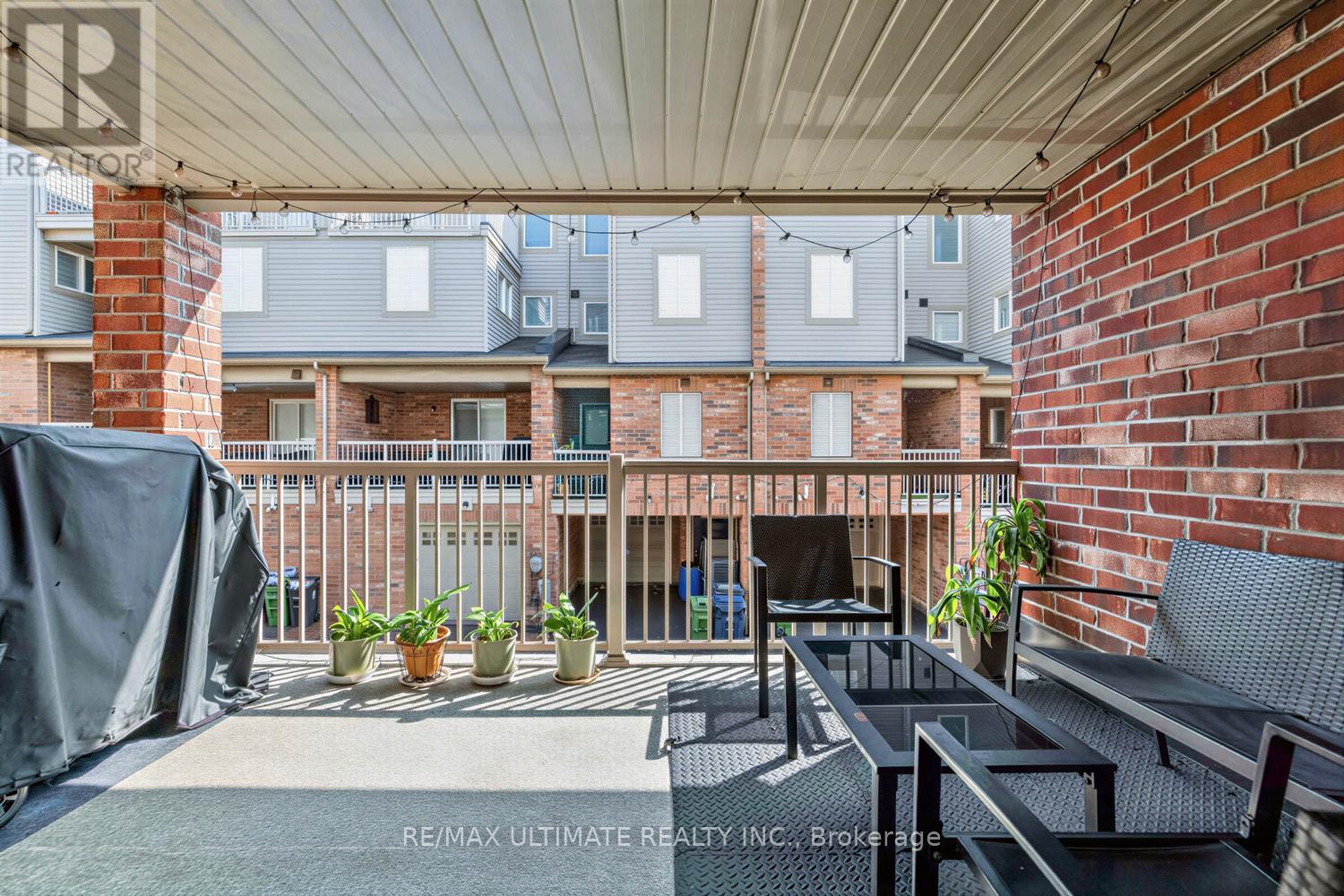 255 TORBARRIE ROAD E - 29