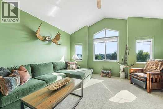 204 Paint Horse Drive, Cochrane