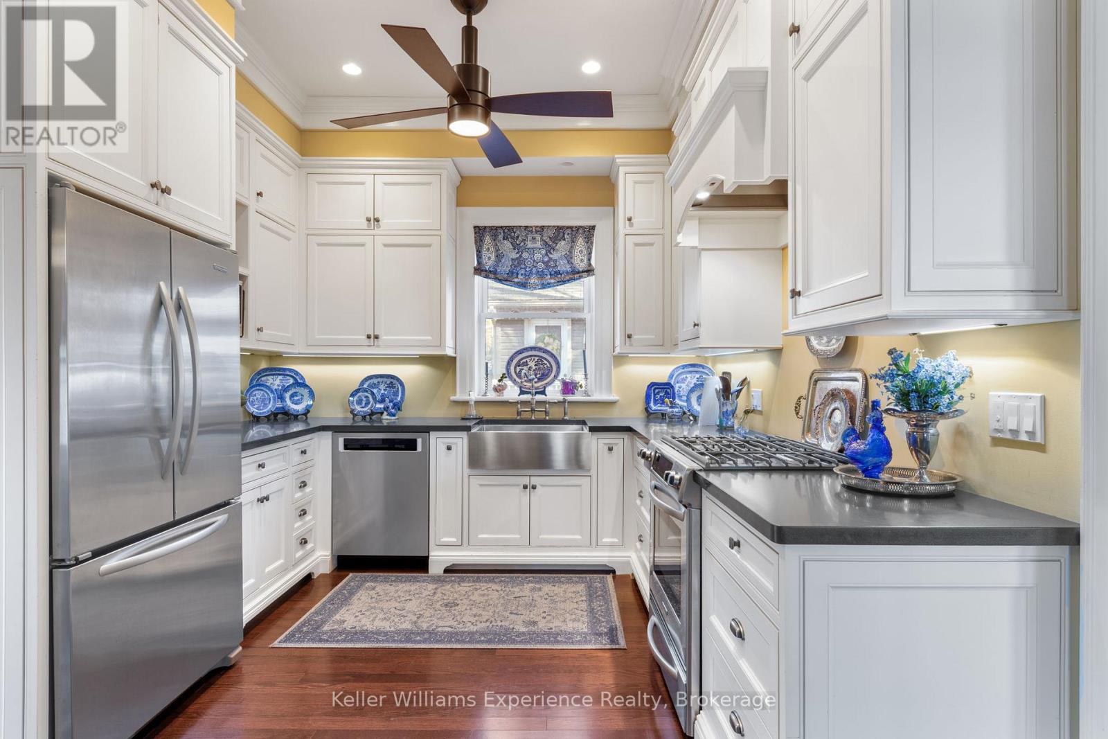 325 THIRD STREET - 8