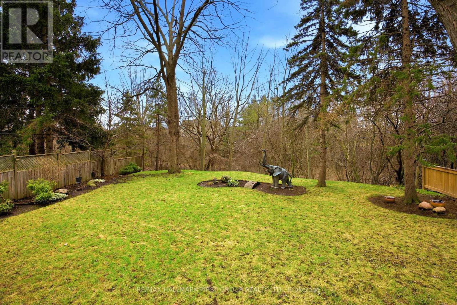 39 KENNETT DRIVE - 46