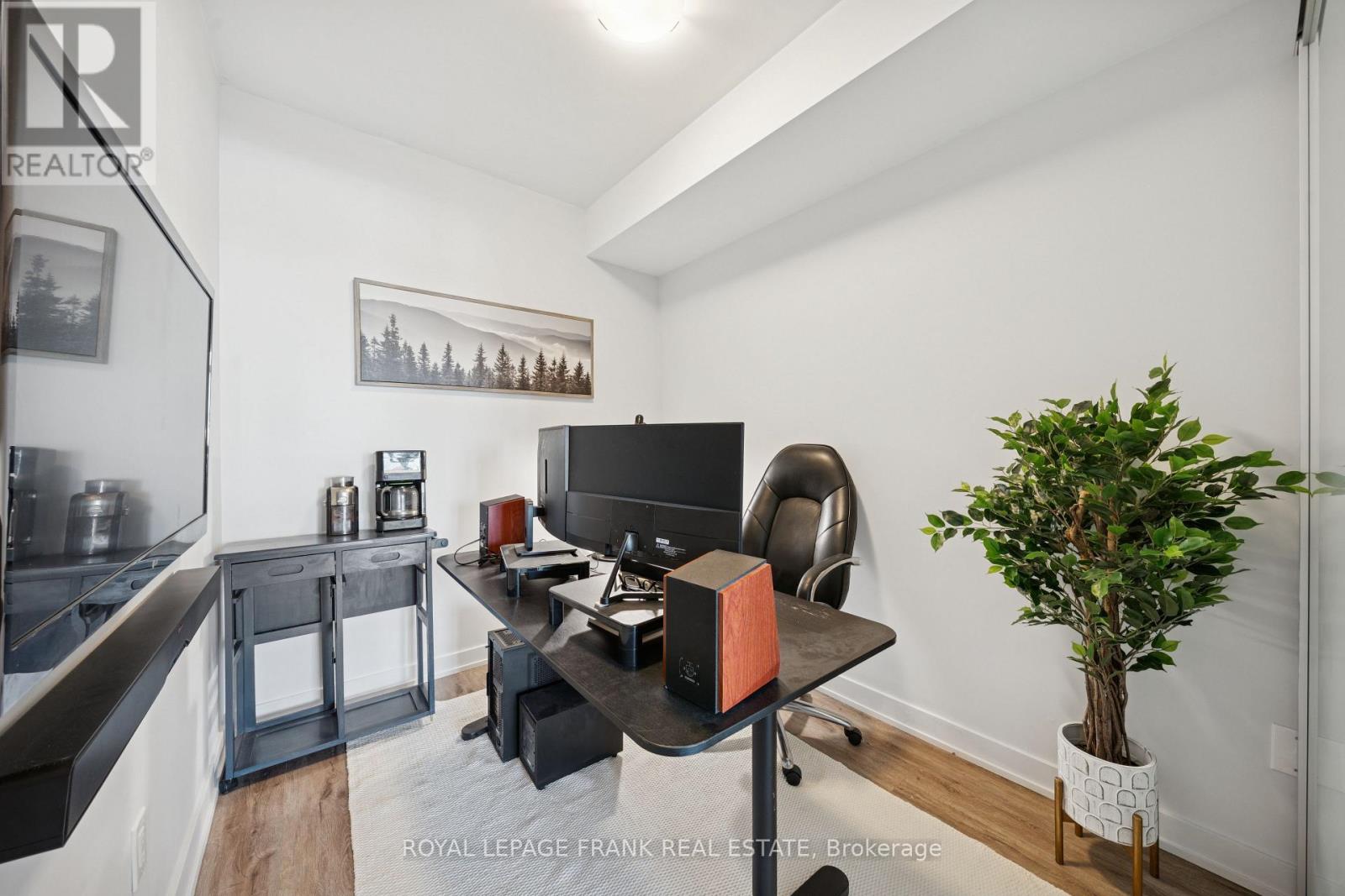 #409 630 GREENWOOD AVENUE - 14