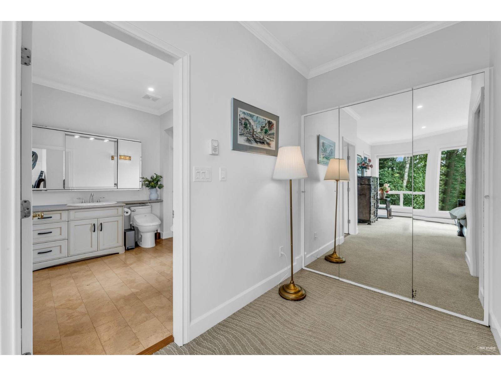 14104 MARINE DRIVE, White Rock