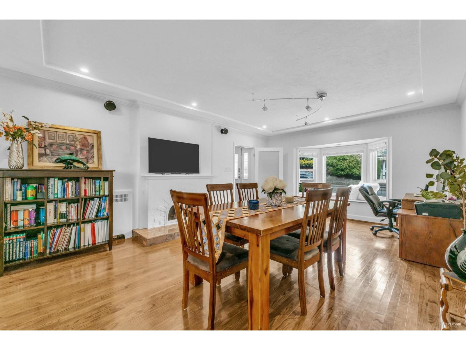 14104 MARINE DRIVE, White Rock