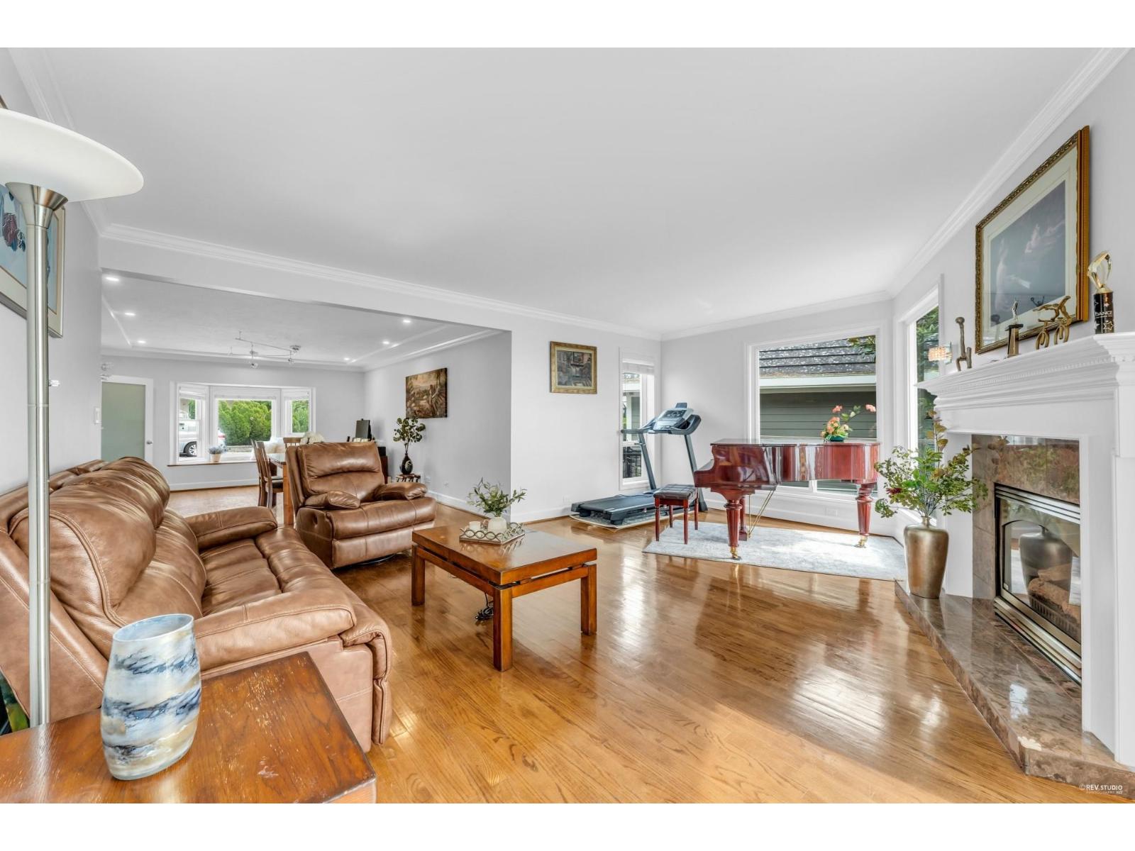 14104 MARINE DRIVE, White Rock