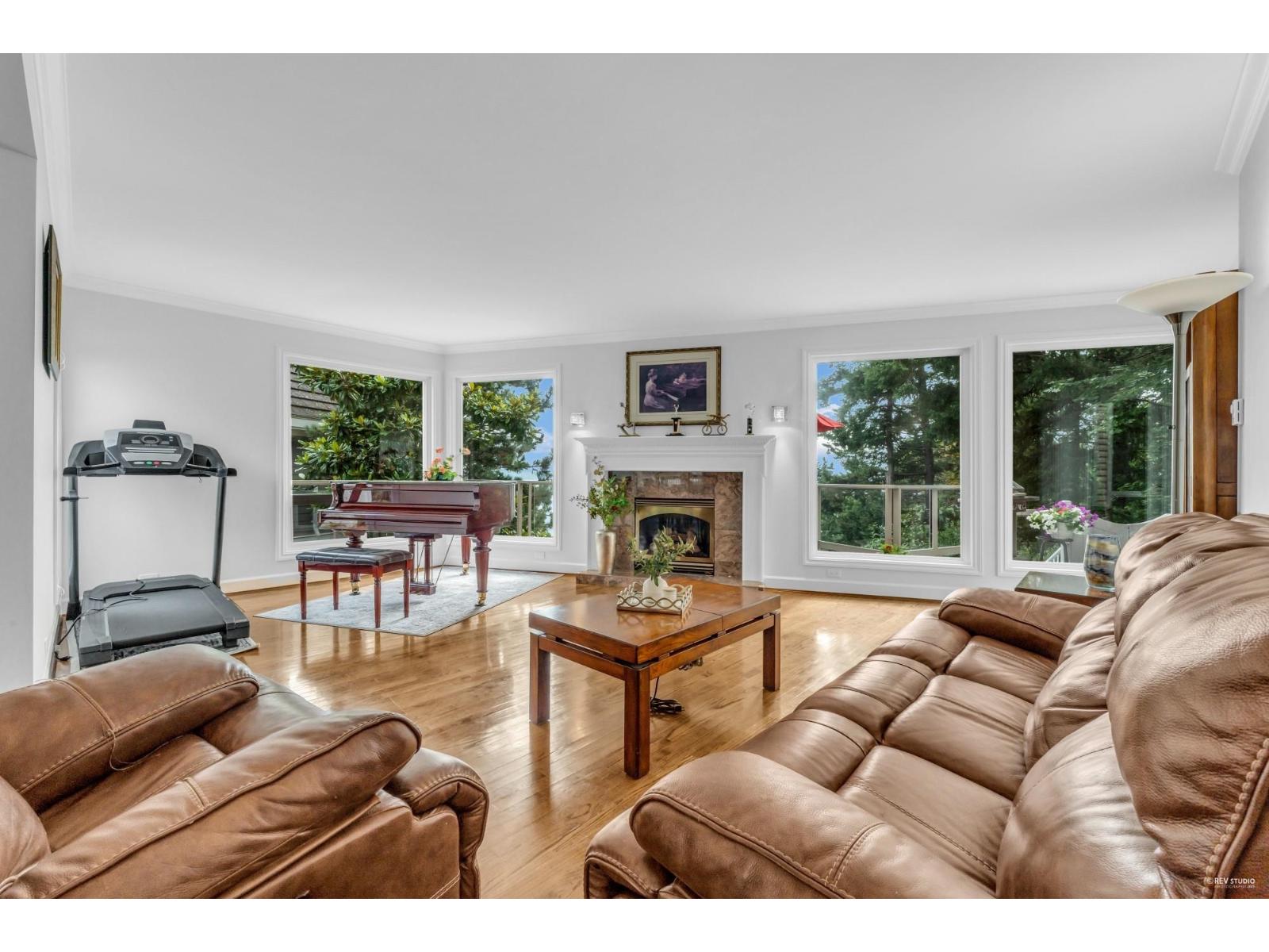 14104 MARINE DRIVE, White Rock