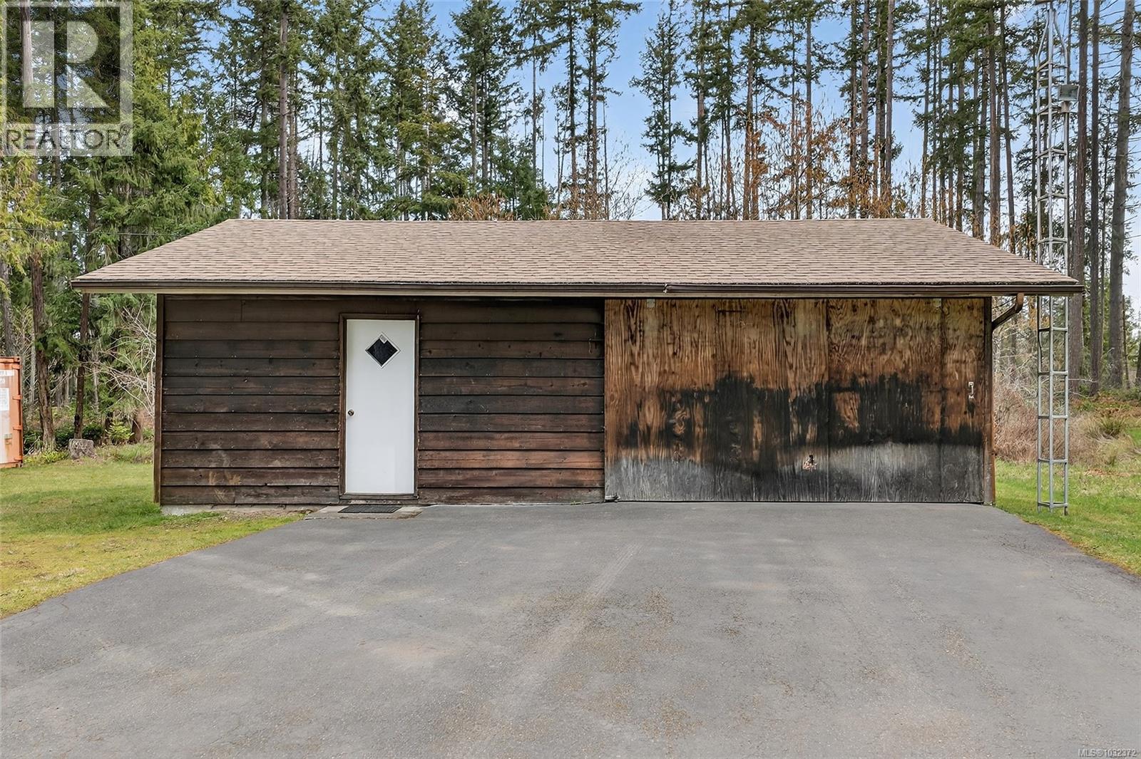 305 ALLSBROOK RD - 30