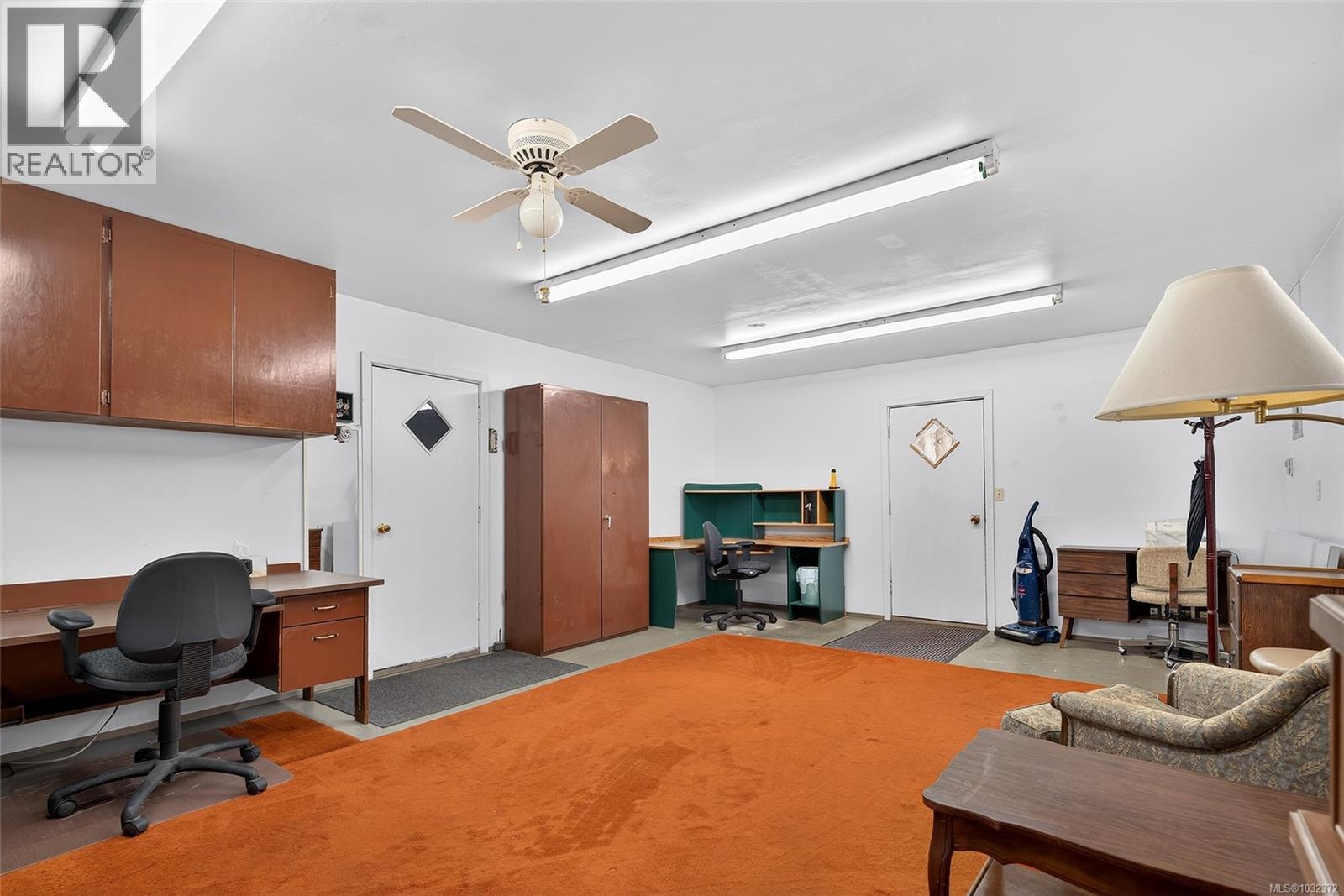 305 ALLSBROOK RD - 32