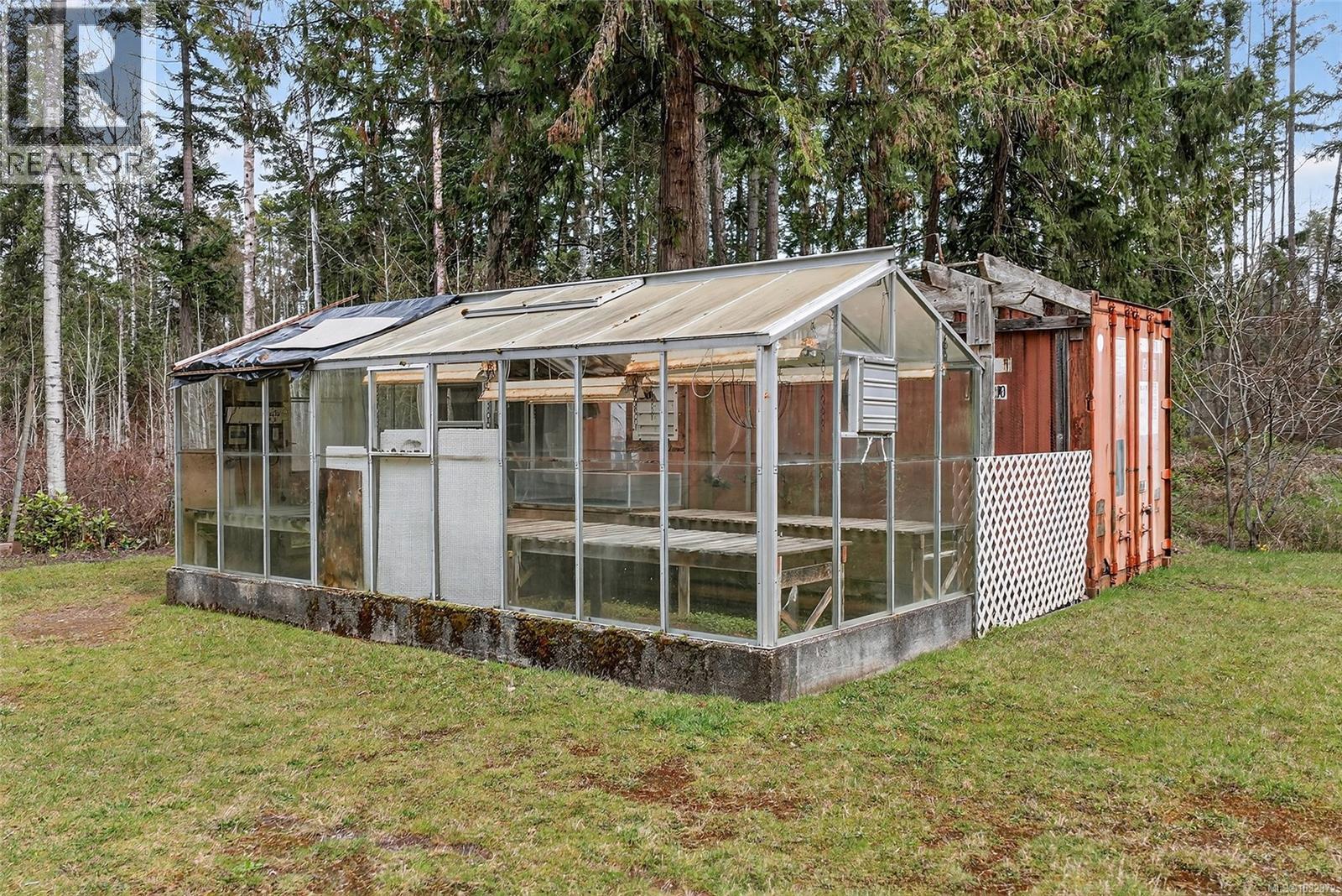 305 ALLSBROOK RD - 34