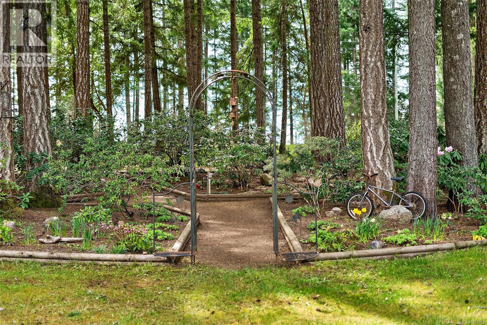 305 ALLSBROOK RD - 37