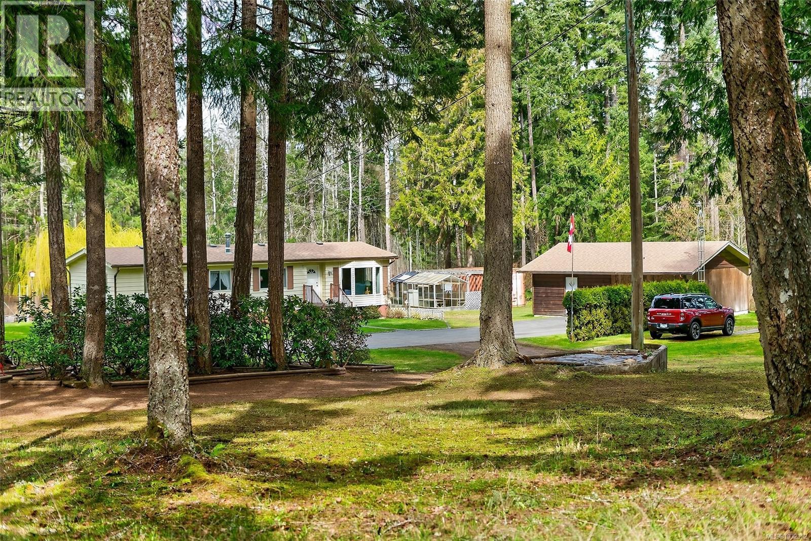 305 ALLSBROOK RD - 43